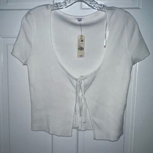 Whit cotton tee with two ties